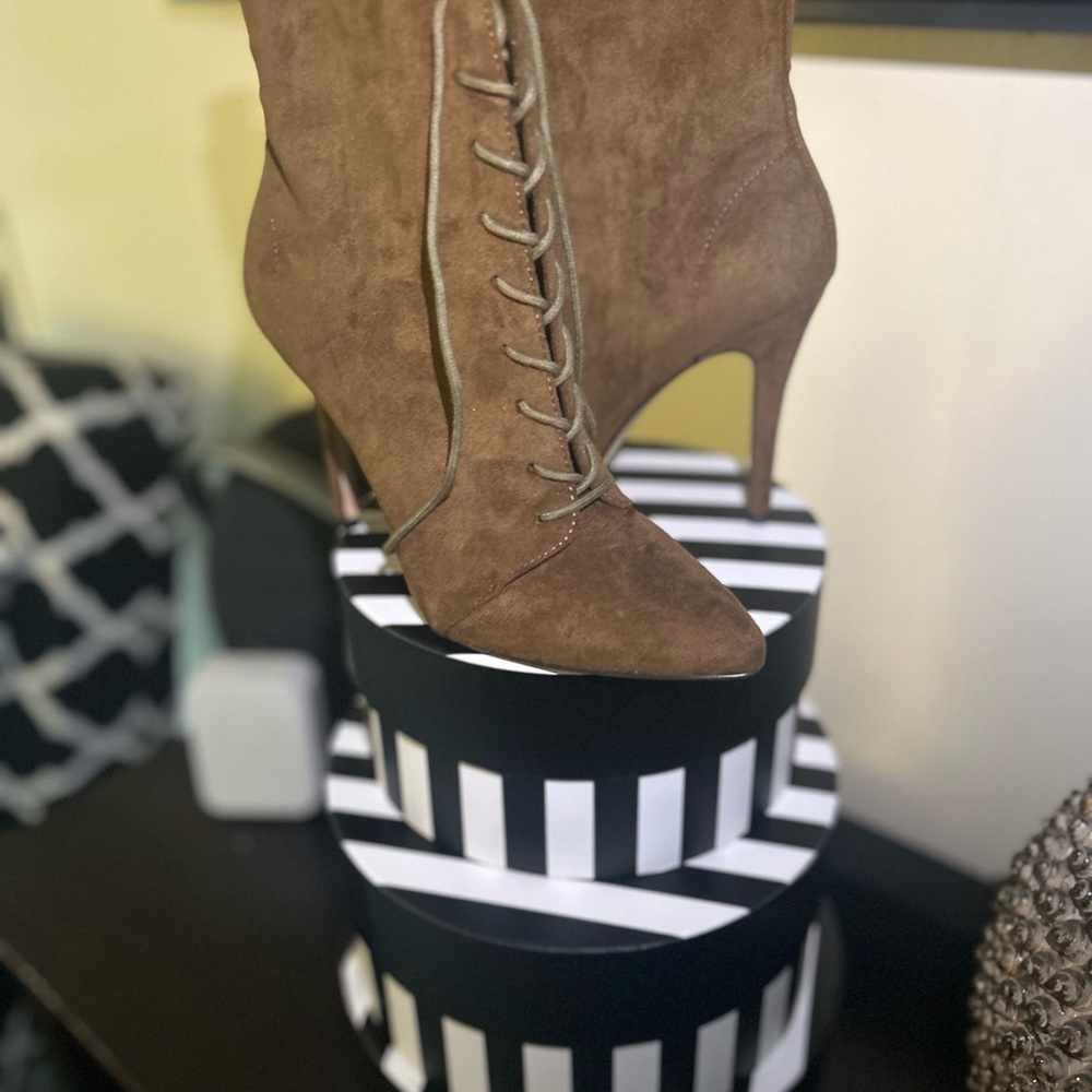 Charles David Brown Suede Lace-Up Heeled Boots